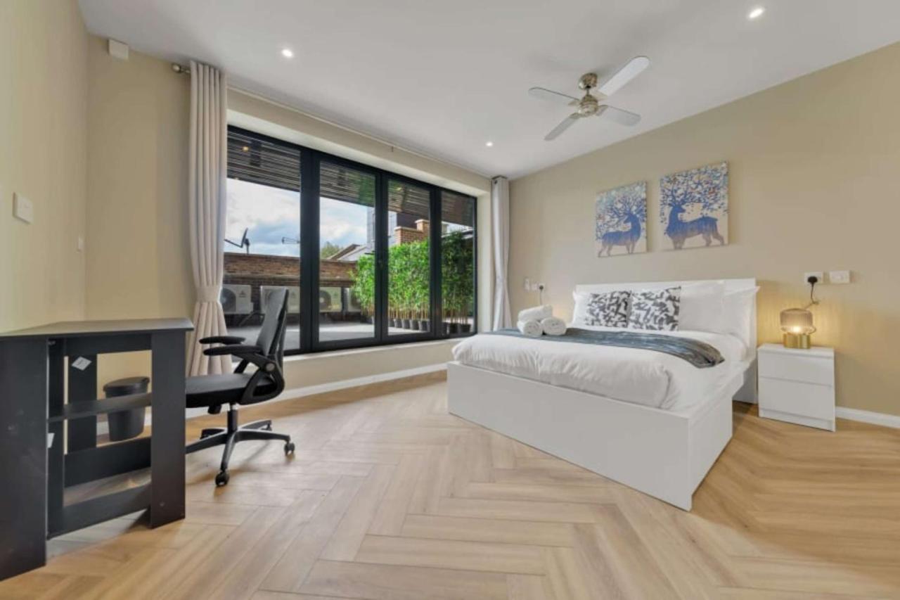 Oyo Fine B&B Hanwell ภายนอก รูปภาพ