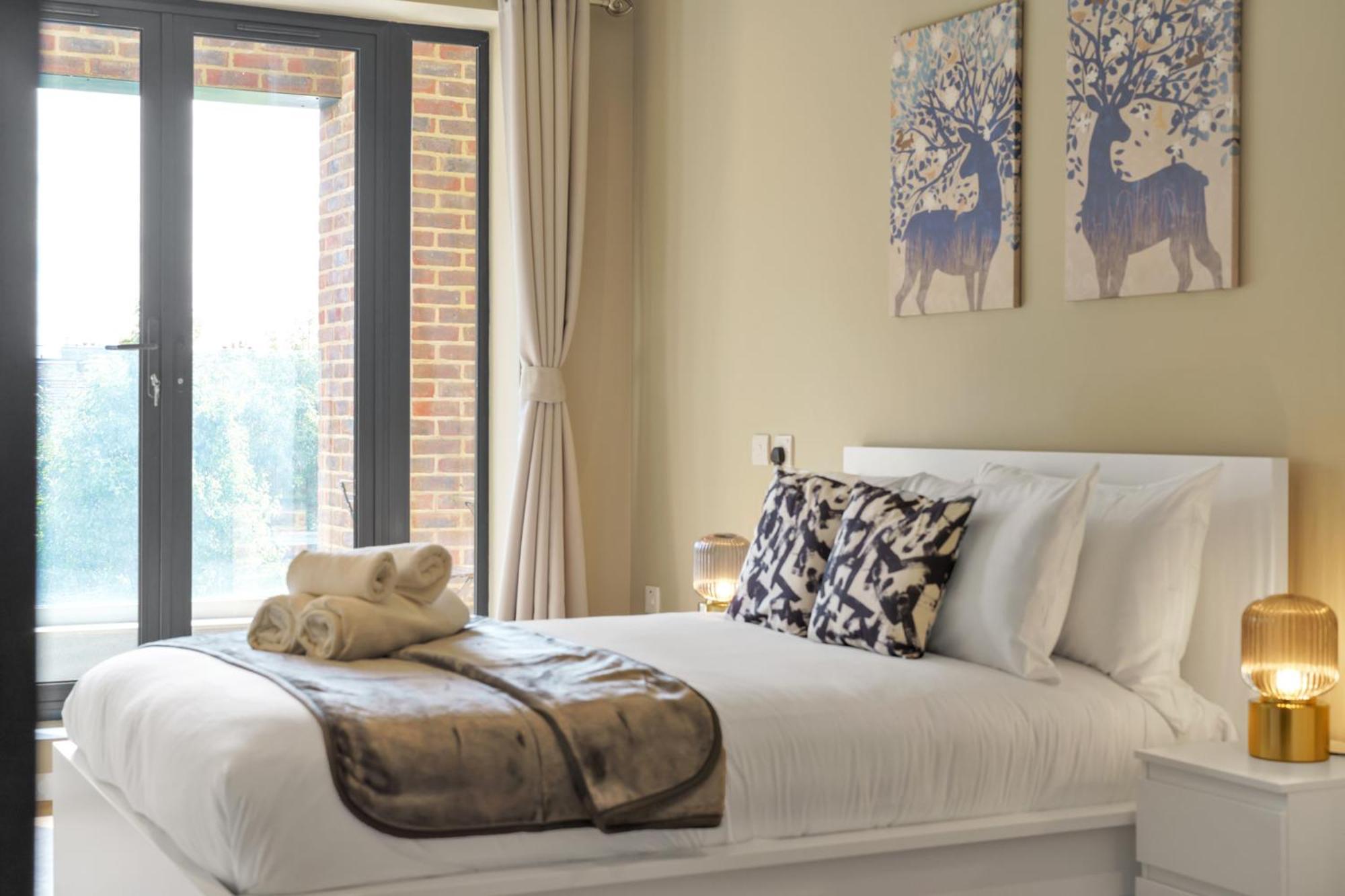 Oyo Fine B&B Hanwell ภายนอก รูปภาพ
