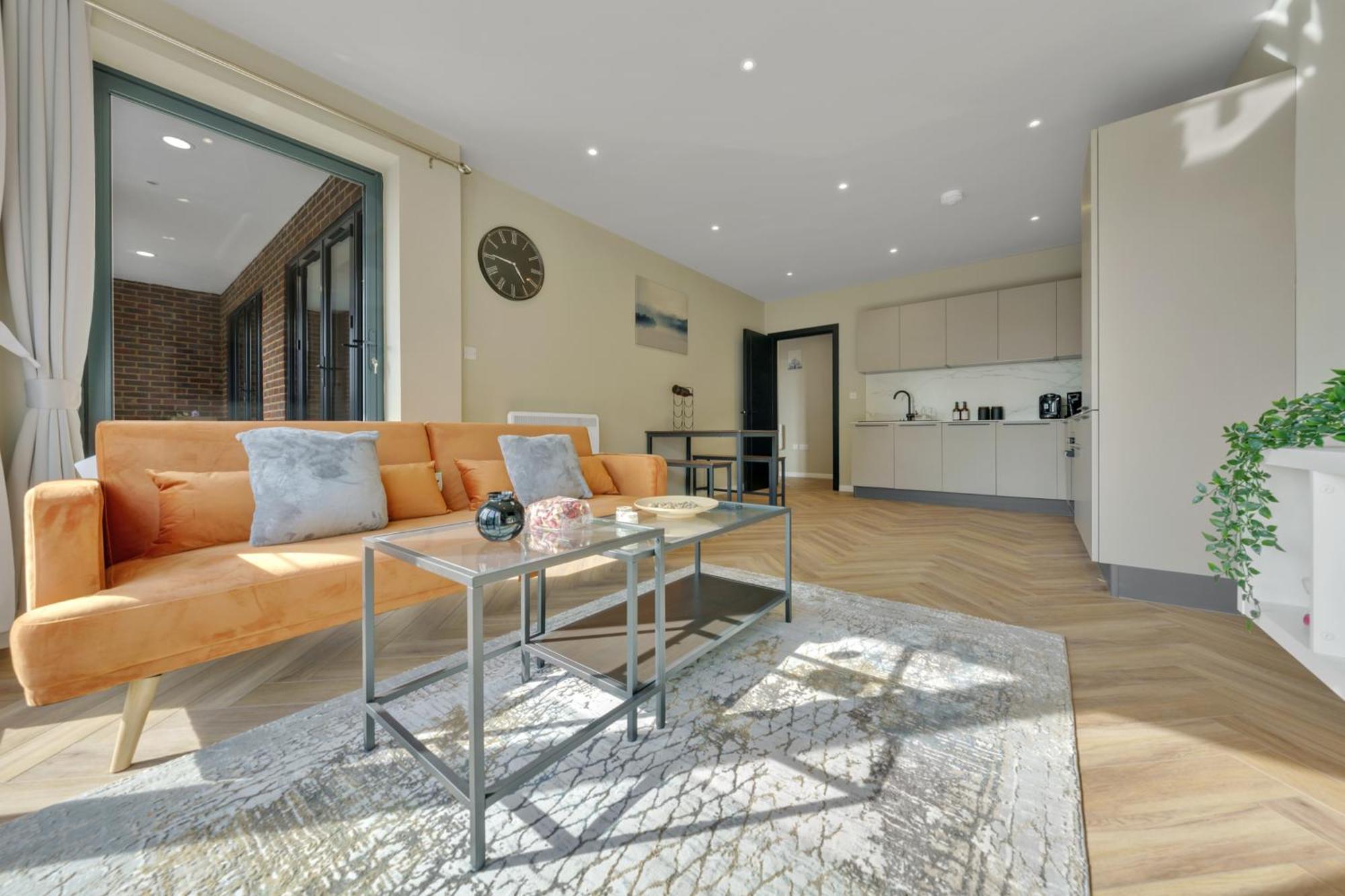 Oyo Fine B&B Hanwell ภายนอก รูปภาพ