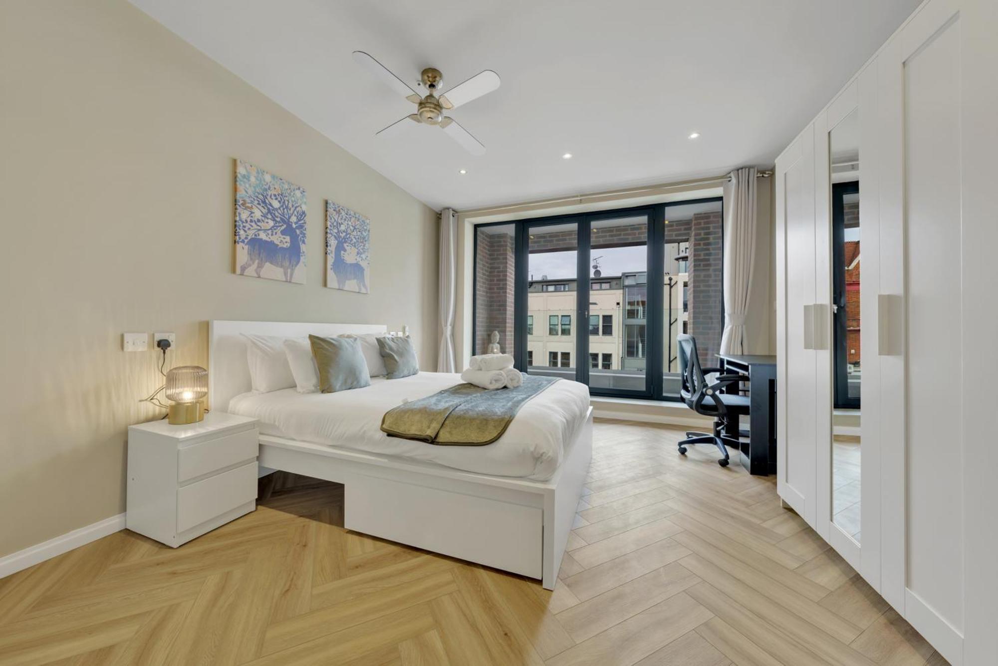 Oyo Fine B&B Hanwell ภายนอก รูปภาพ
