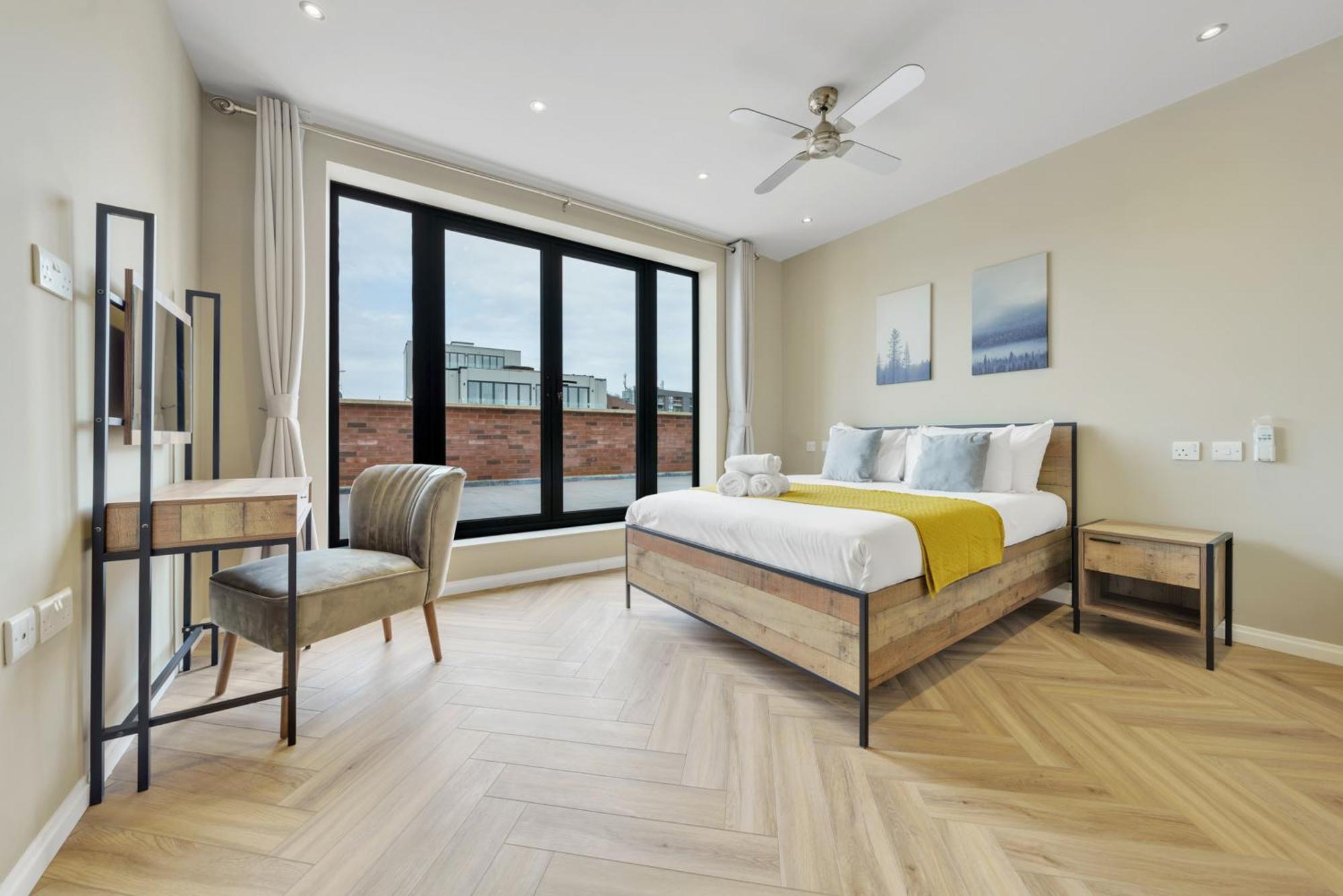 Oyo Fine B&B Hanwell ภายนอก รูปภาพ