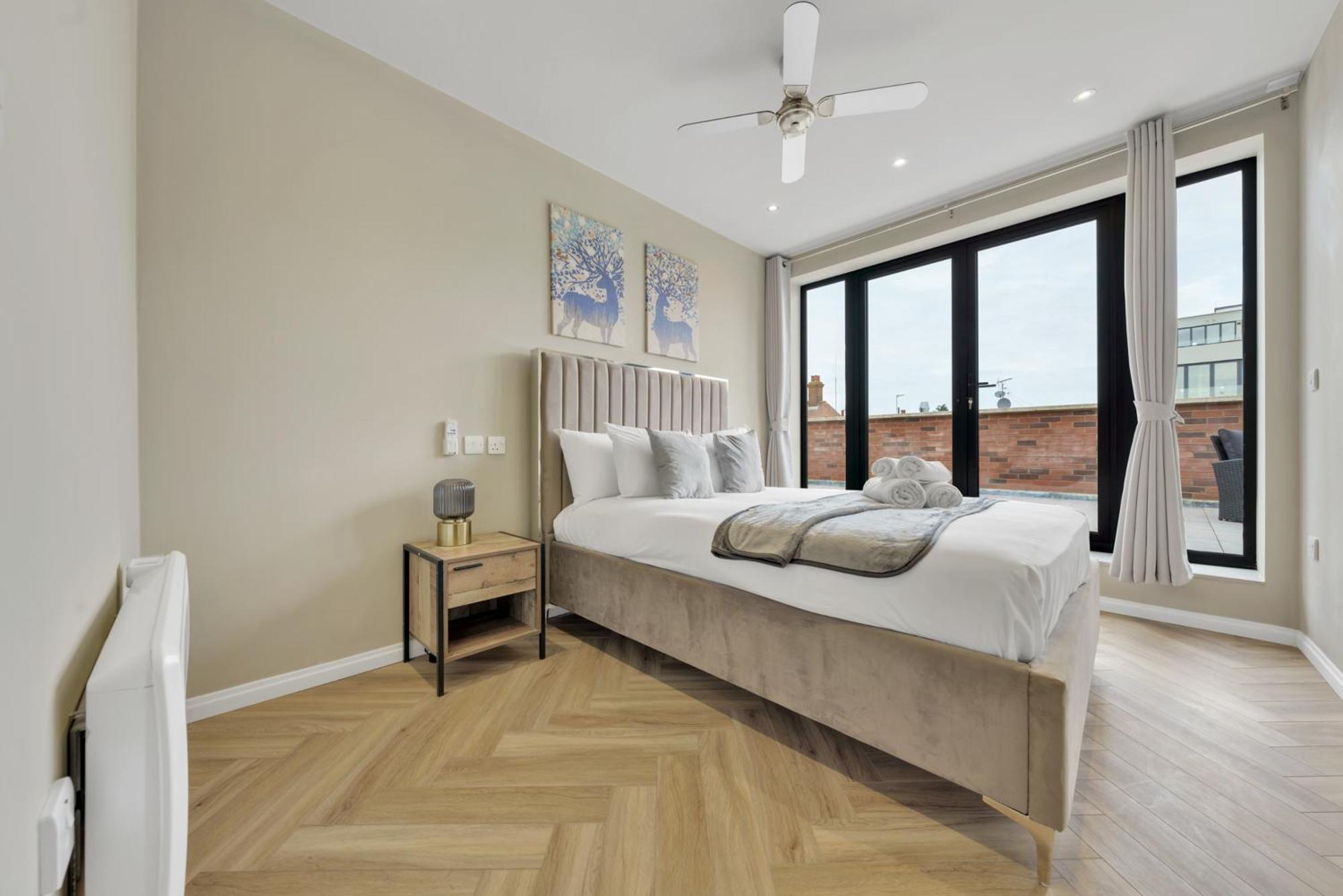 Oyo Fine B&B Hanwell ภายนอก รูปภาพ