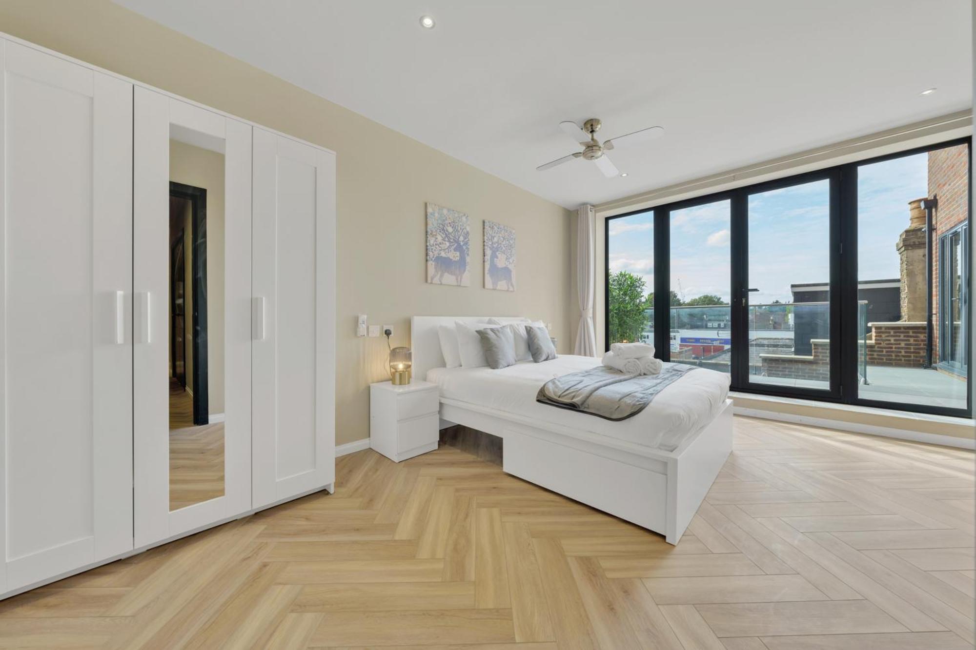 Oyo Fine B&B Hanwell ภายนอก รูปภาพ
