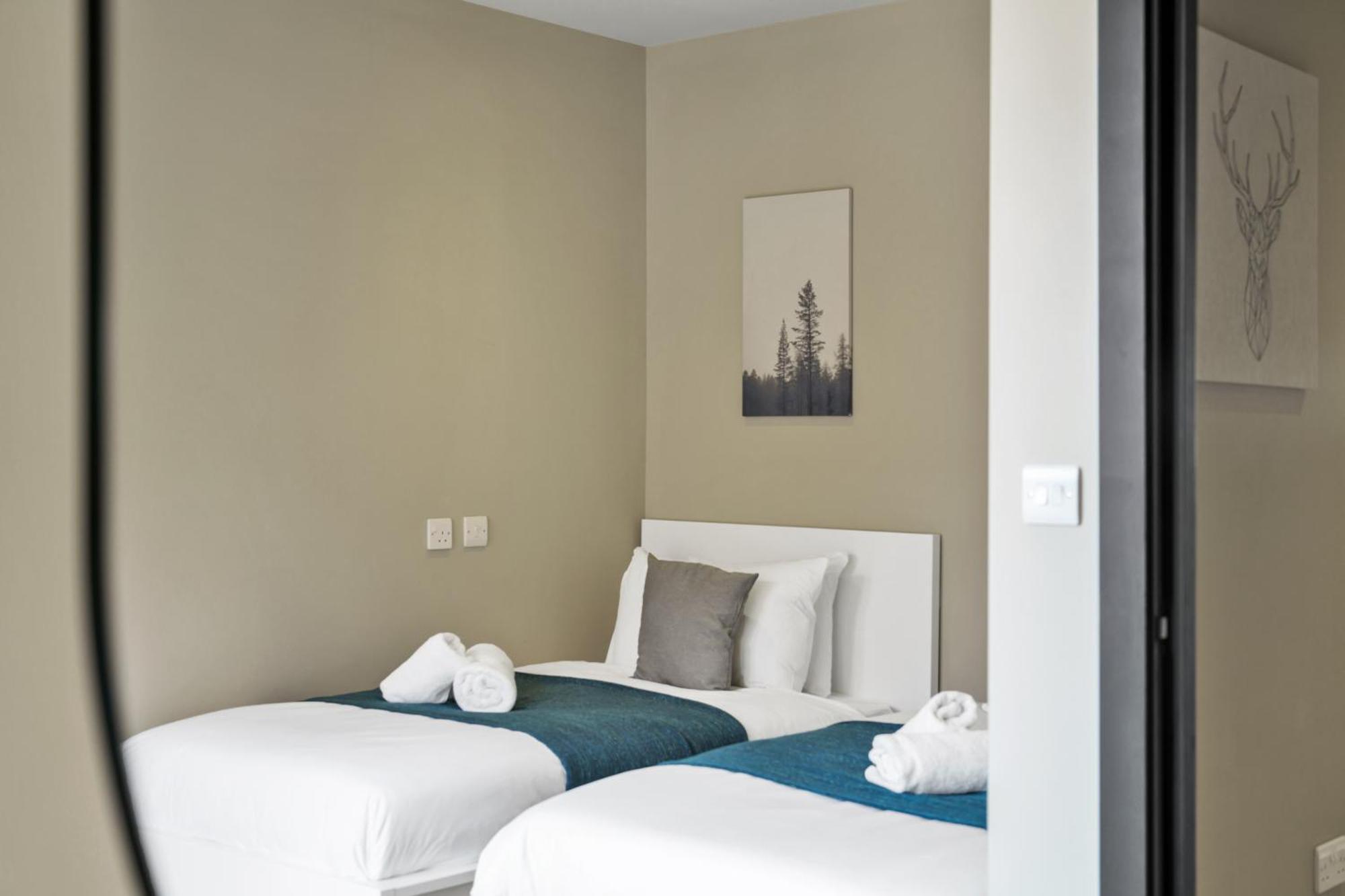 Oyo Fine B&B Hanwell ภายนอก รูปภาพ